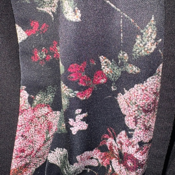 Cleo Black and Floral Stretch Blazer. Women’s size Large. - Picture 5 of 7